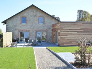 thumbnail: Exterior