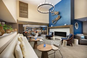 thumbnail: Lobby sitting area