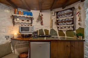 thumbnail: Private kitchenette