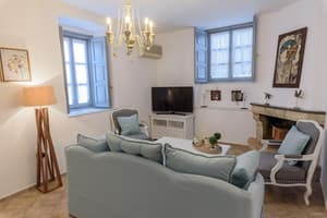 thumbnail: Living area