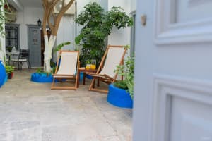 thumbnail: Property entrance