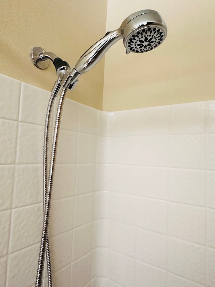 Hand-held showerhead
