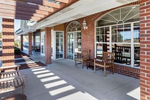 thumbnail: Breakfast area