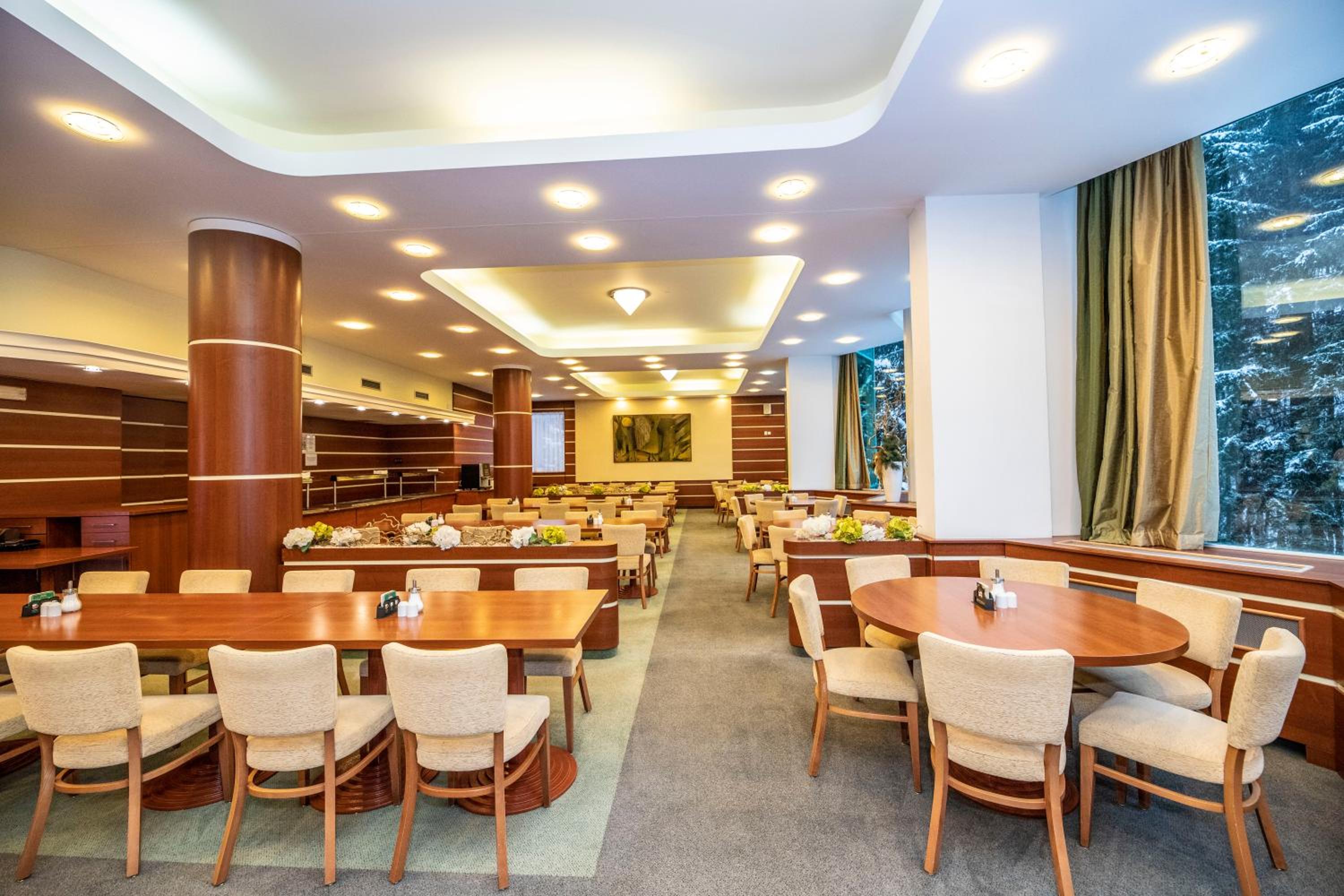 Restaurant-cafeteria
