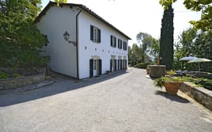 thumbnail: Exterior
