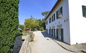 thumbnail: Exterior