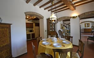 thumbnail: In-room dining