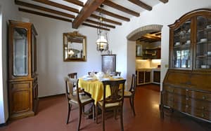 thumbnail: In-room dining