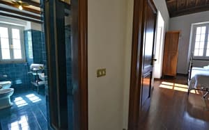 thumbnail: Room amenity