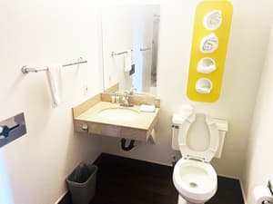 thumbnail: Bathroom