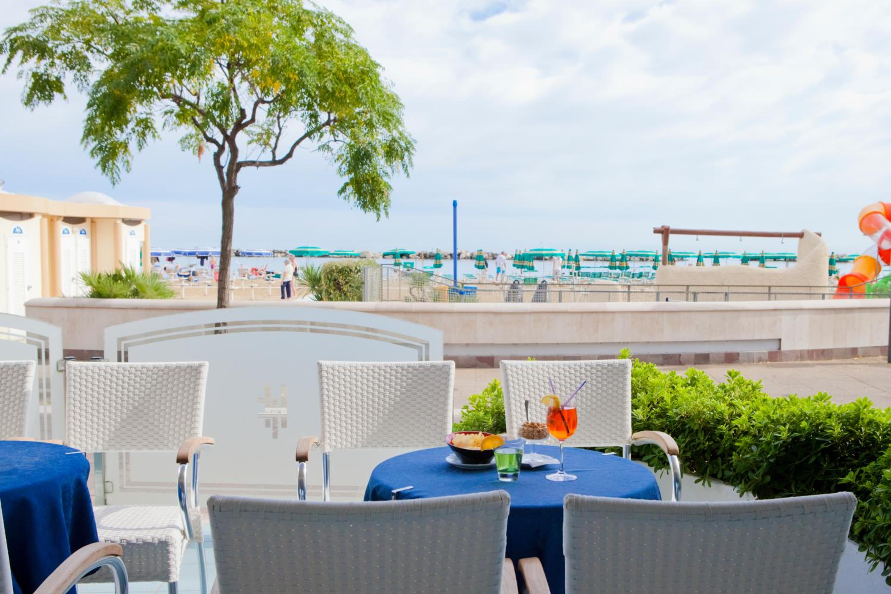 Restaurant-cafeteria
