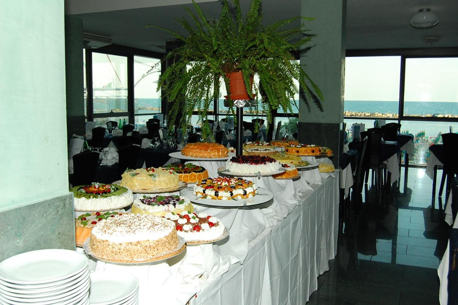 Restaurant-cafeteria