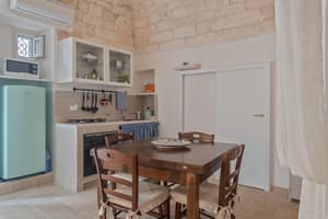 thumbnail: In-room dining
