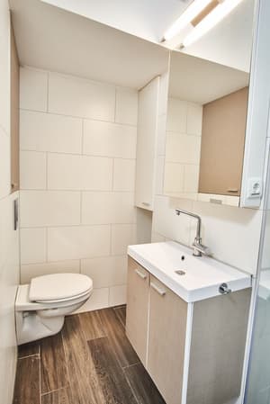 thumbnail: Bathroom
