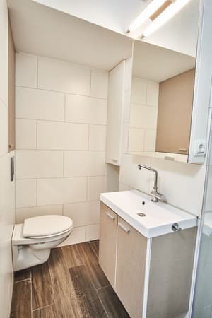 thumbnail: Bathroom