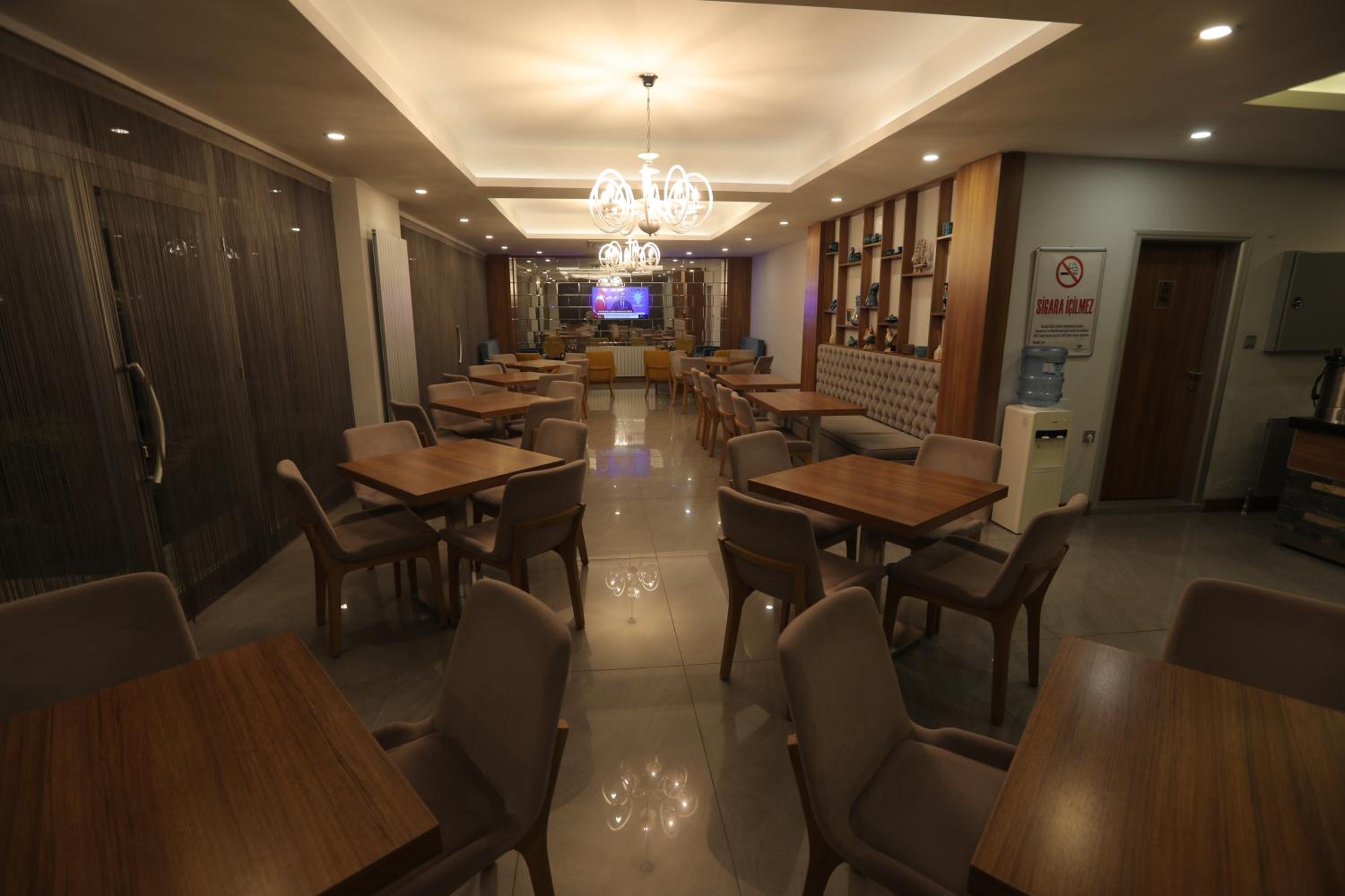 Restaurant-cafeteria