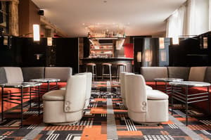 thumbnail: Bar (on property)