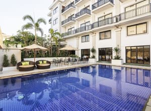 thumbnail: Front of property