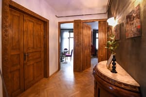 thumbnail: Interior