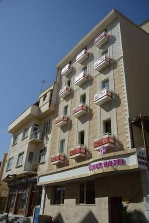 thumbnail: Front of property