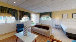 thumbnail: Living area
