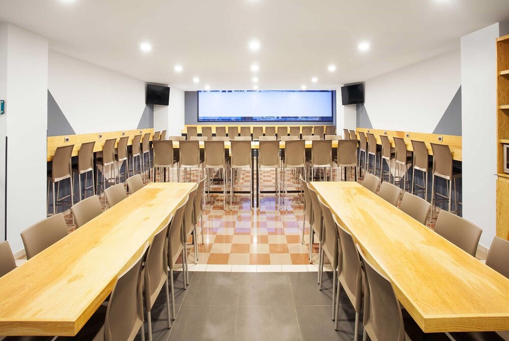 Restaurant-cafeteria