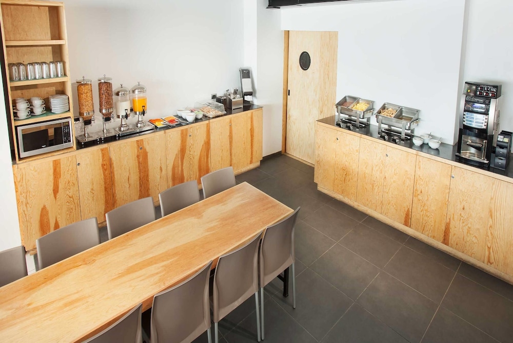 Restaurant-cafeteria