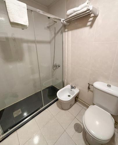 703501062.jpg
