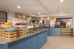 thumbnail: Breakfast area