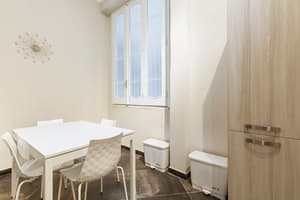 thumbnail: In-room dining