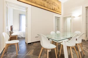thumbnail: In-room dining
