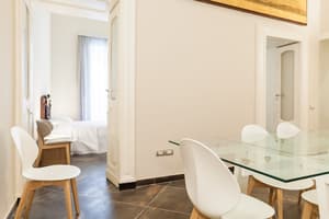 thumbnail: In-room dining