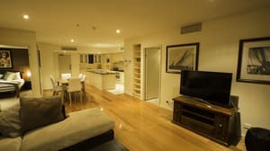 thumbnail: Lounge