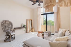 thumbnail: Interior detail