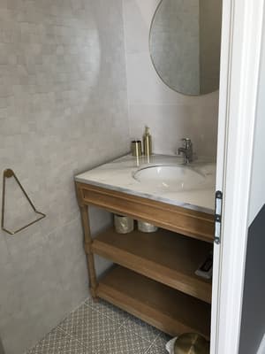 thumbnail: Bathroom sink