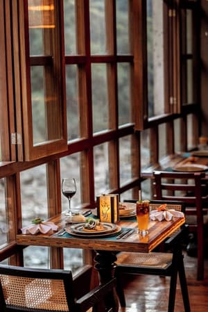thumbnail: Restaurant