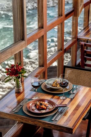 thumbnail: Restaurant