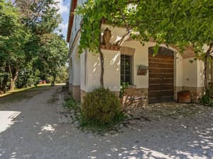 thumbnail: Exterior