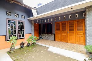 thumbnail: Exterior