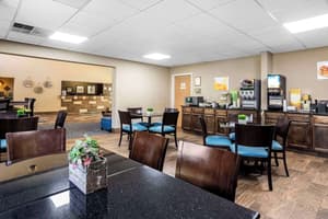 thumbnail: Breakfast area