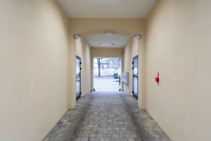 thumbnail: Exterior