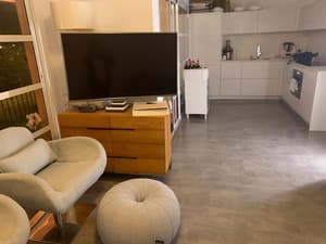 thumbnail: Interior detail