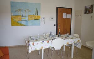 thumbnail: In-room dining