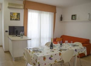 thumbnail: In-room dining