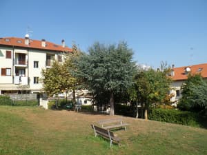 thumbnail: Exterior