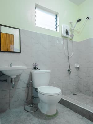 thumbnail: Bathroom