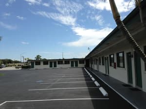thumbnail: Parking