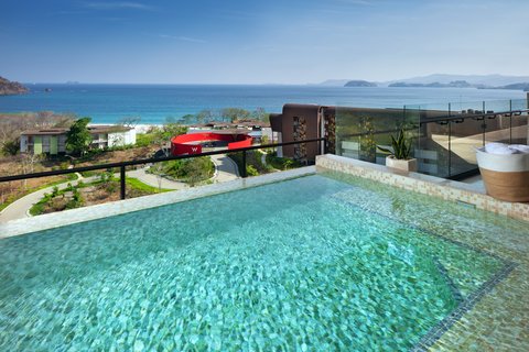 Ewow Suite Plunge Pool And View