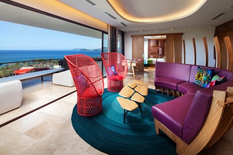 E-WOW Suite