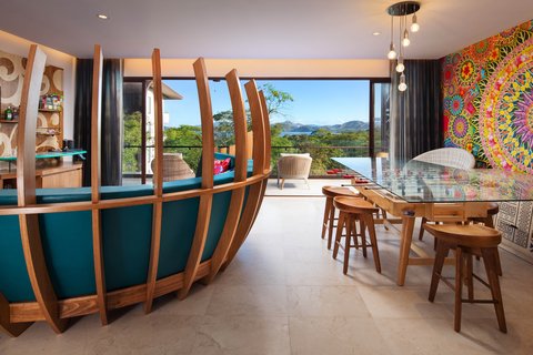 Cool Corner Suite
